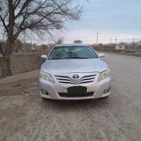 Toyota Camry 2011