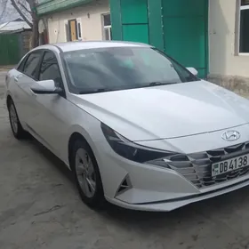 Hyundai Elantra 2021