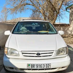 Toyota Sienna 2000