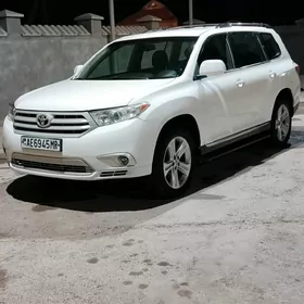 Toyota Highlander 2013