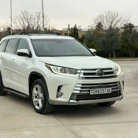 Toyota Highlander 2018