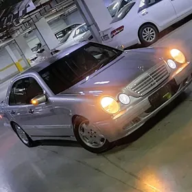 Mercedes-Benz E320 1997