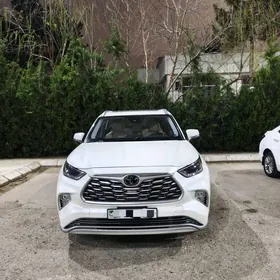 Toyota Highlander 2021