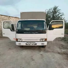 Mitsubishi Canter 1999