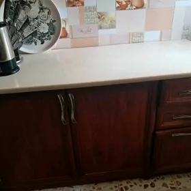 Кухонный шкаф