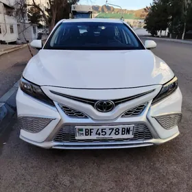 Toyota Camry 2022