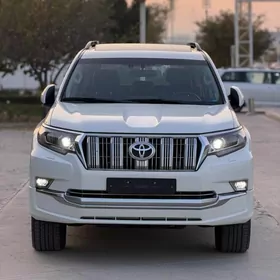 Toyota Land Cruiser Prado 2022