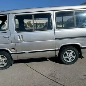 Toyota Hiace 1990