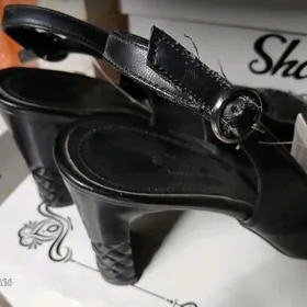 аялларын аяк габы