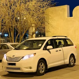 Toyota Sienna 2011