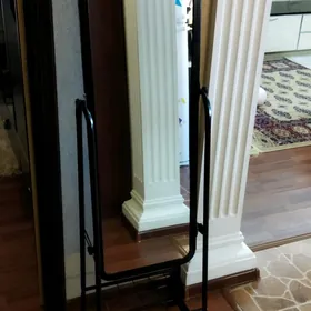 Зеркало напольное