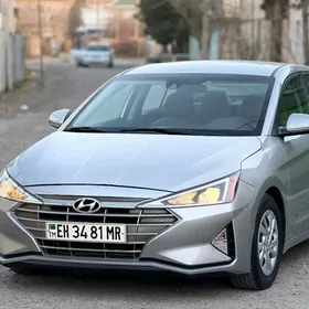 Hyundai Elantra 2020