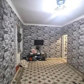 Аренда центр 1 в2 комнат 4 эт