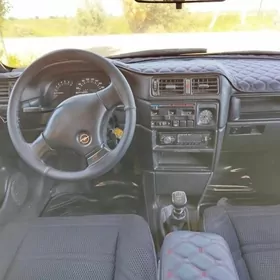 Opel Vectra 1992