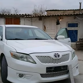 Toyota Camry 2011