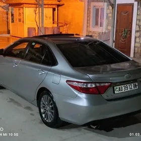 Toyota Camry 2016