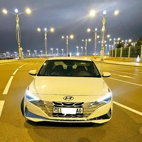 Hyundai Elantra 2021