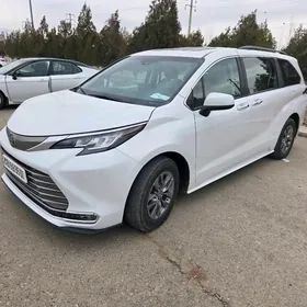 Toyota Sienna 2023