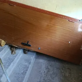 продается дверь