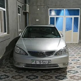 Toyota Camry 2004