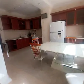 от хозяина+