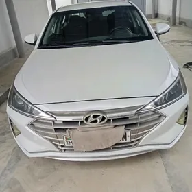 Hyundai Elantra 2020