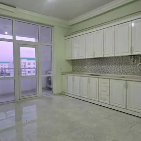 GURTLY 1ETAZ 4KOM 155M²