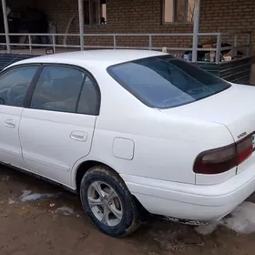 Toyota Carina 1995