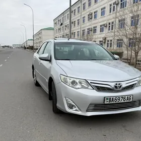 Toyota Camry 2013
