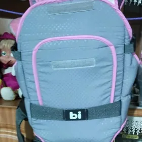 Kenguru çaga göterilyan