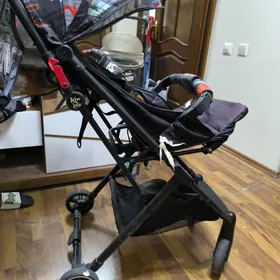 Продается детская прогулочная коляска