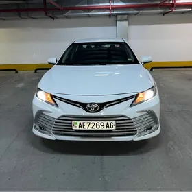 Toyota Camry 2018