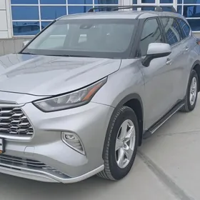 Toyota Highlander 2020