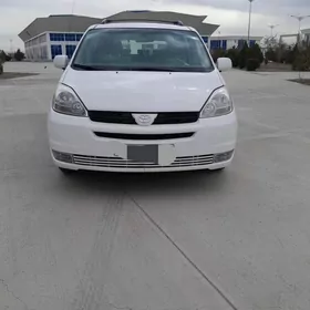 Toyota Sienna 2004