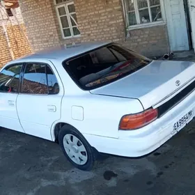 Toyota Camry 1992