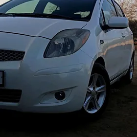 Toyota Yaris 2008
