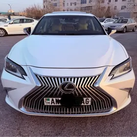 Lexus ES 350 2019