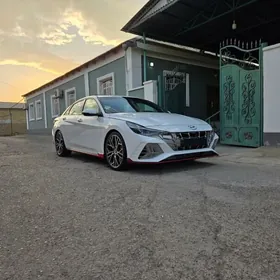 Hyundai Elantra 2022