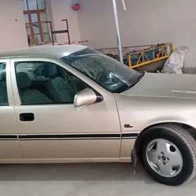 Opel Vectra 1991