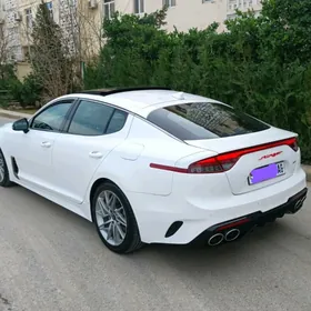 Kia Stinger 2023