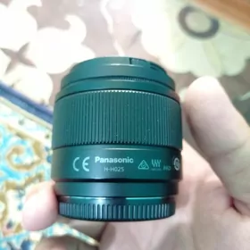 lumix 25 mm 1.7 f obiktiv