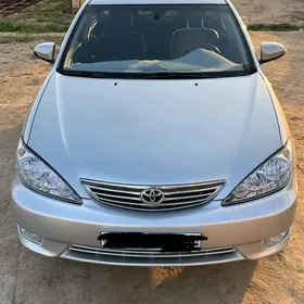 Toyota Camry 2005