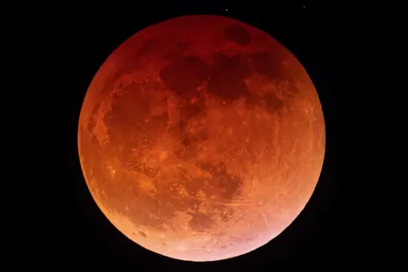 3-nji martda 2026-njy ýylyň ilkinji hem ýeke-täk doly Aý tutulmasy bolar