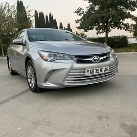 Toyota Camry 2015