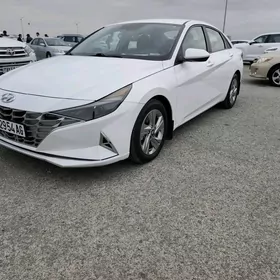 Hyundai Elantra 2021