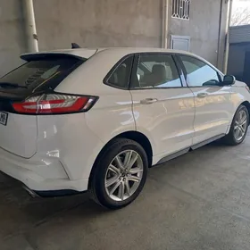Ford Edge 2020