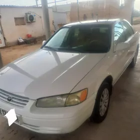 Toyota Camry 1999