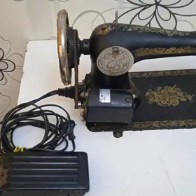 Швейная машинка