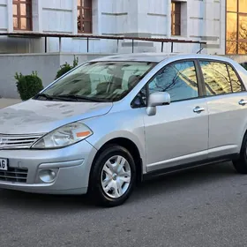 Nissan Versa 2010