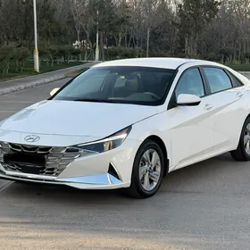 Hyundai Elantra 2023